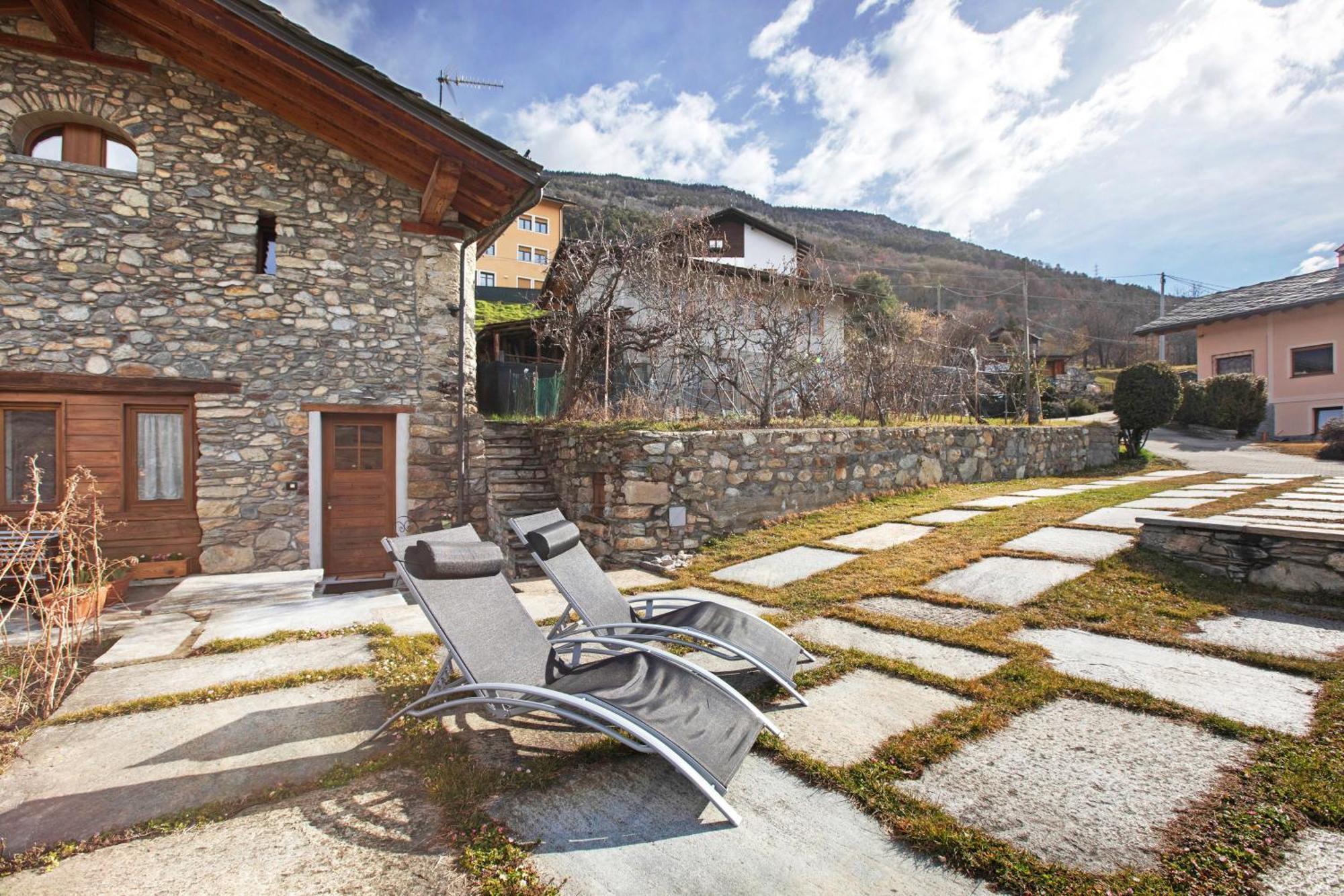 Mini House Valle D'Aosta Roisan Buitenkant foto