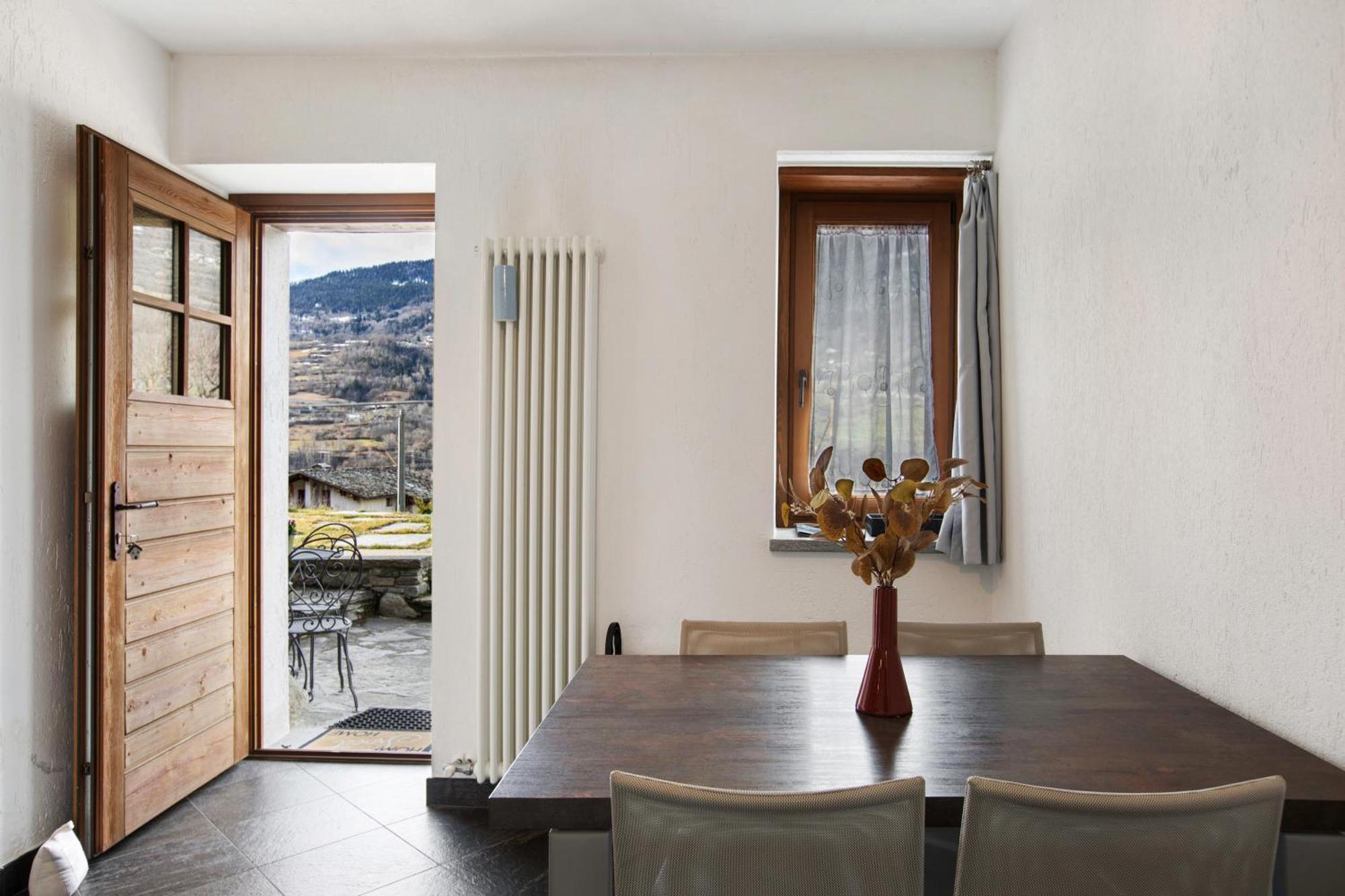 Mini House Valle D'Aosta Roisan Buitenkant foto